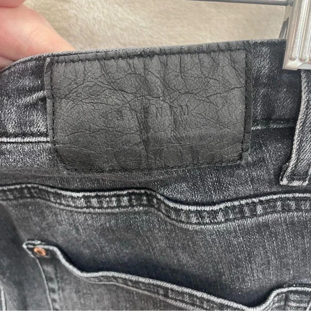 H&M skinny ankle high waist skinny jeans black buttonfly size 33